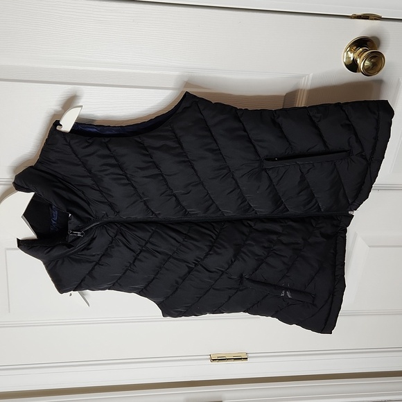 Gap black puffer vest polyester large fall winter layers - Picture 2 of 11